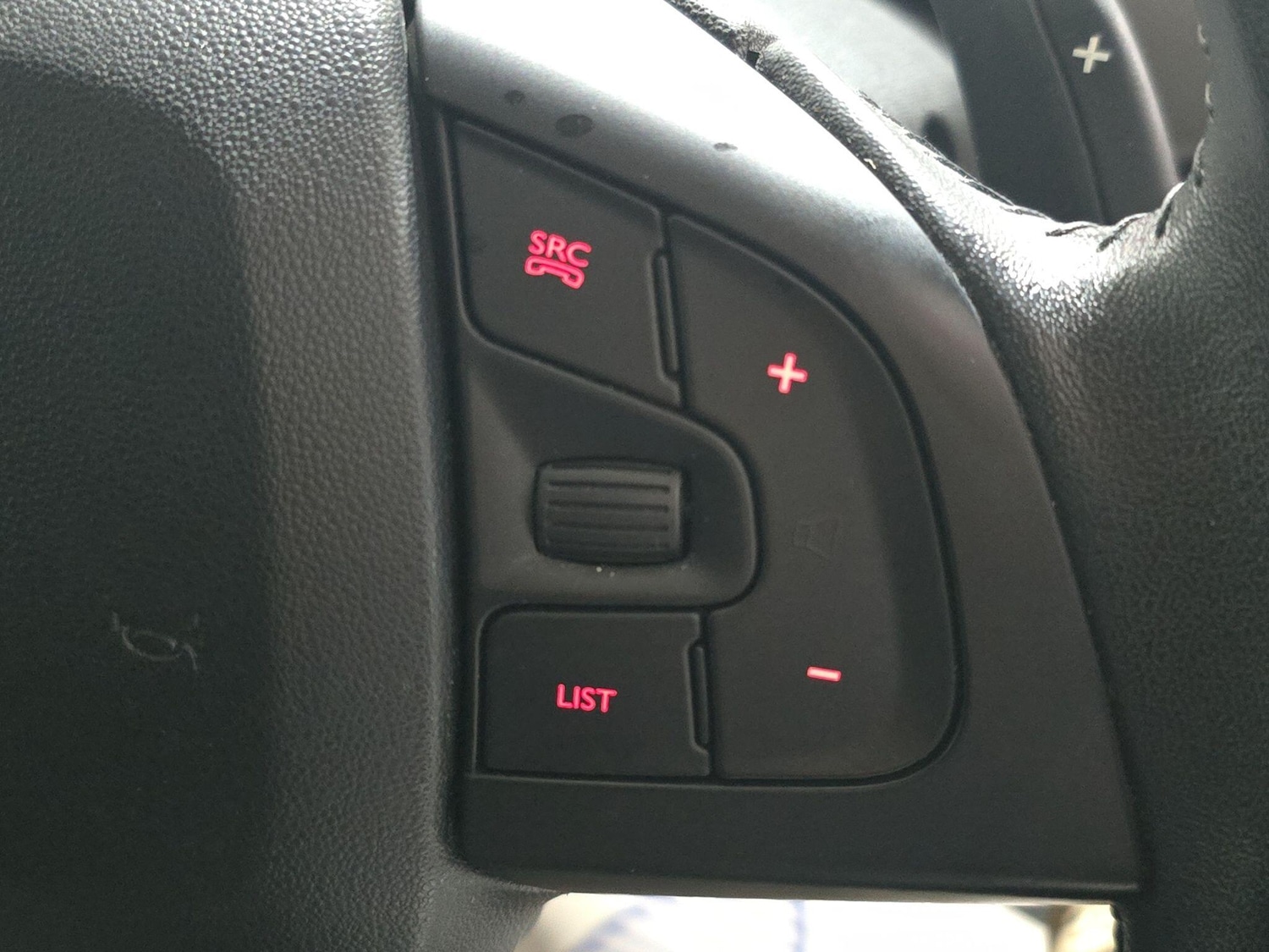 Used Citroen C4 Cactus 2015 for sale - 76988540: Photo 28