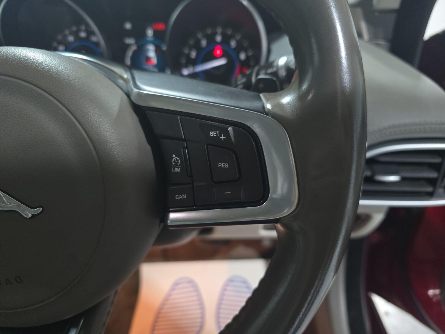 Used Jaguar XE for sale - 77468949: Photo 22