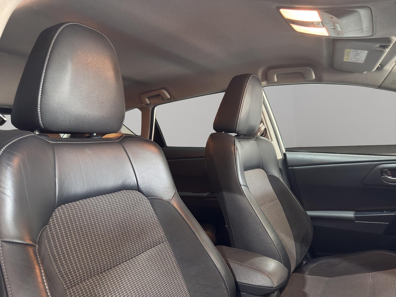 Used Toyota Auris 2017 for sale - 78185804: Photo 12