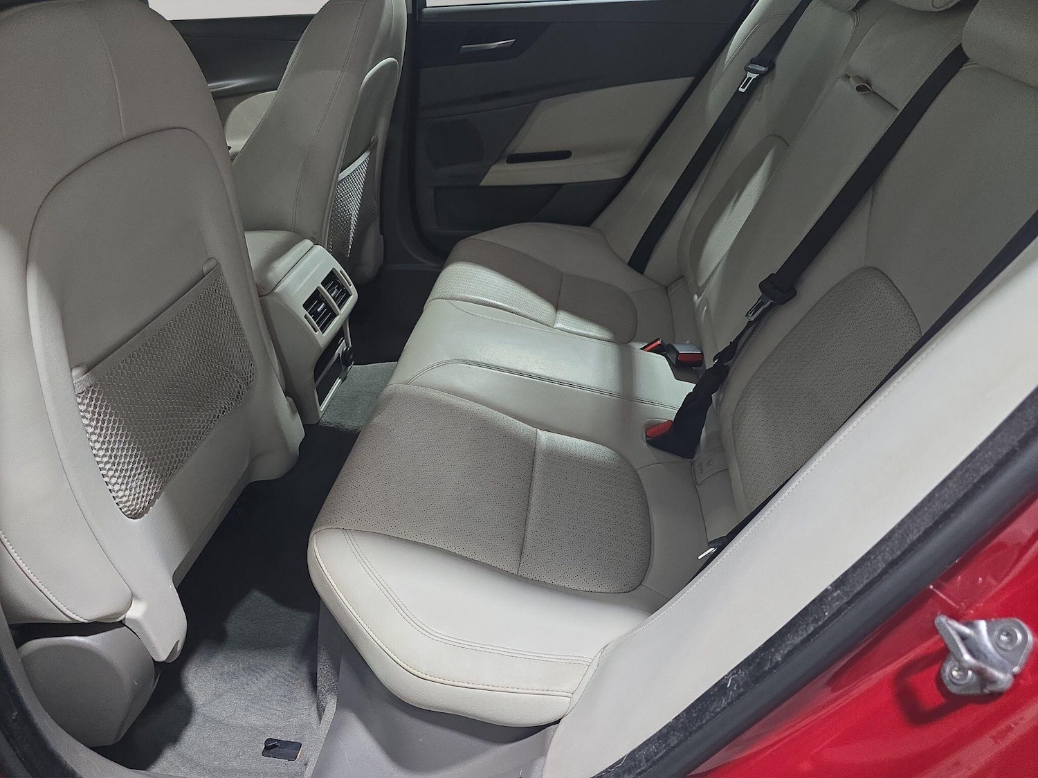 Used Jaguar XE 2017 for sale - 76988350: Photo 12