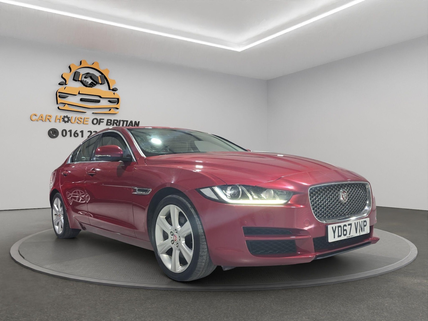 Used Jaguar XE 2017 for sale - 76988350: Photo 3