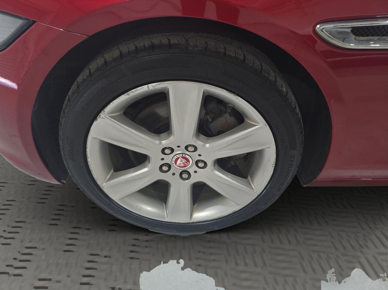 Used Jaguar XE 2017 for sale - 76988350: Photo 30