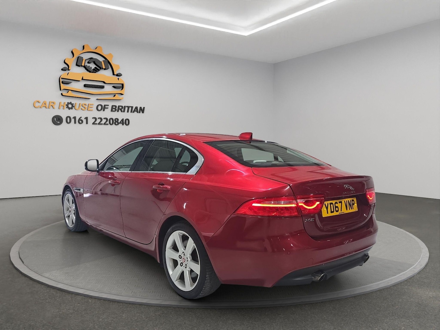 Used Jaguar XE 2017 for sale - 76988350: Photo 7