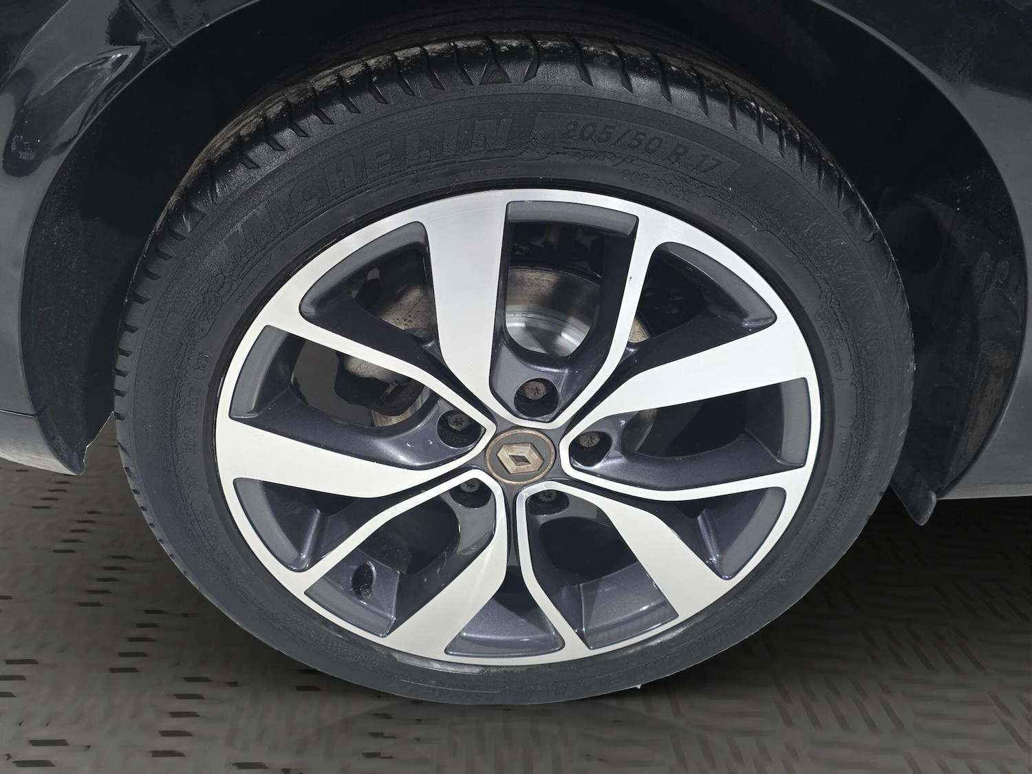 Used Renault Megane 2017 for sale - 76991773: Photo 28