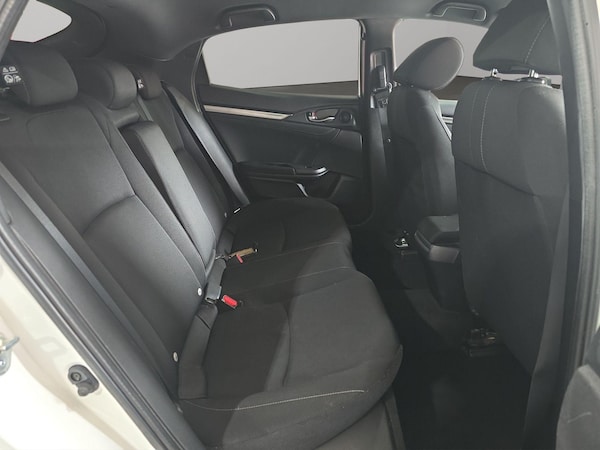 Used Honda Civic 2018 for sale - 74441303: Photo 13