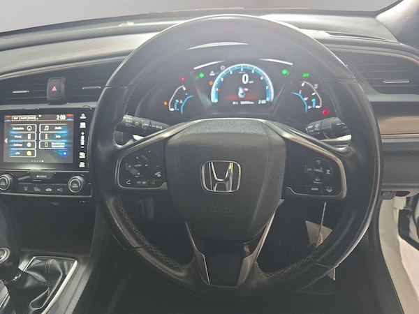 Used Honda Civic 2018 for sale - 74441303: Photo 18