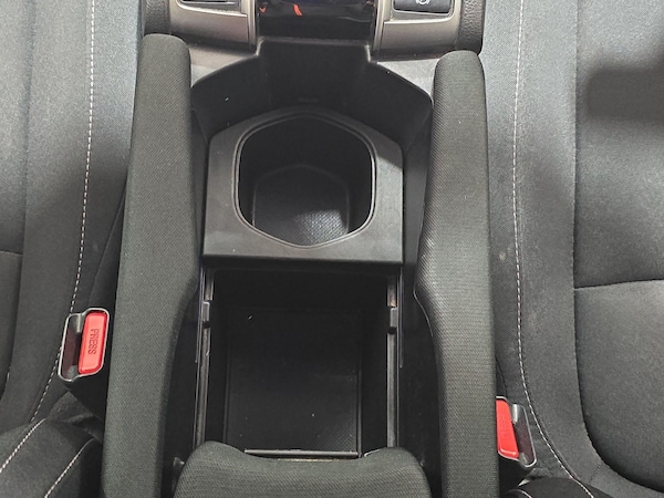 Used Honda Civic 2018 for sale - 74441303: Photo 29