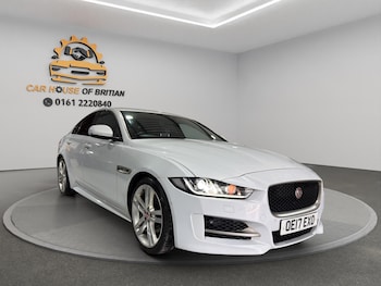 Used Jaguar XE 2017 for sale - 77824157: Photo