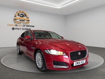 Used Jaguar XF 2016 for sale - 77824909: Photo
