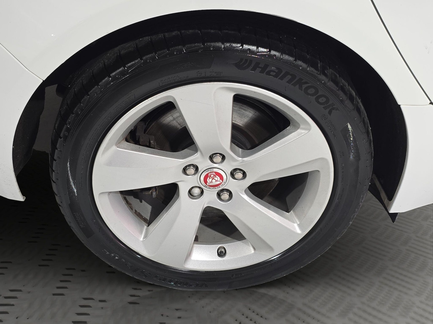 Used Jaguar XF 2018 for sale - 76988501: Photo 38