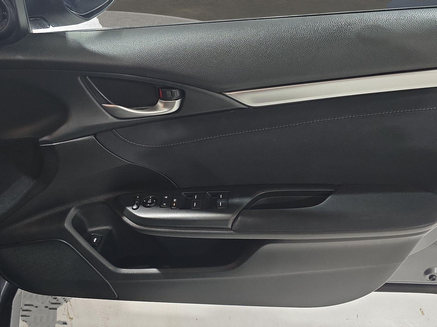 Used Honda Civic 2019 for sale - 76786827: Photo 24