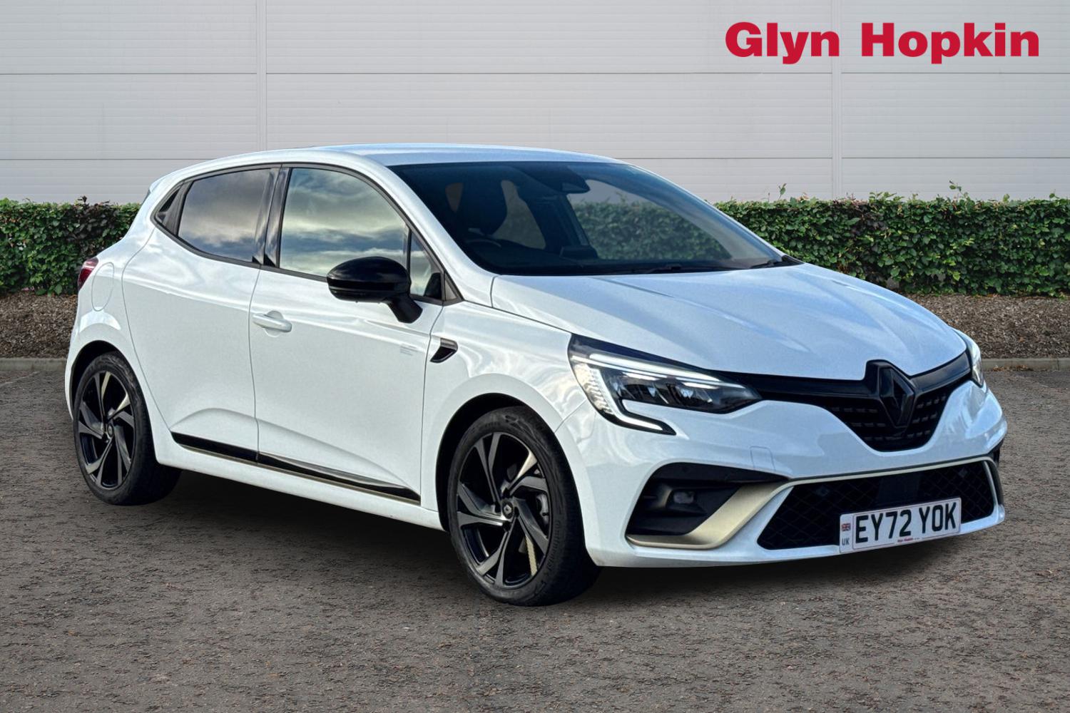 Used Renault Clio 2023 for sale - 76796408: Photo 1