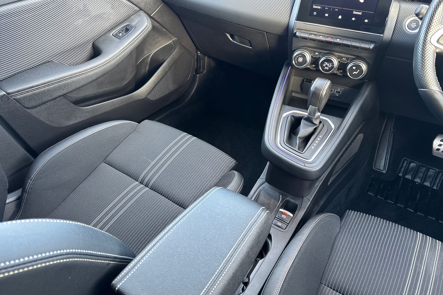 Used Renault Clio 2023 for sale - 76796408: Photo 14