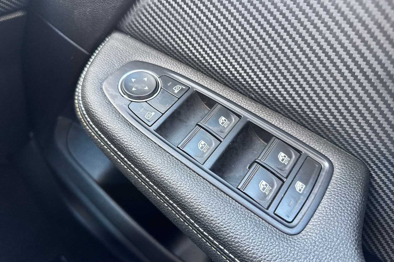 Used Renault Clio 2023 for sale - 76796408: Photo 16