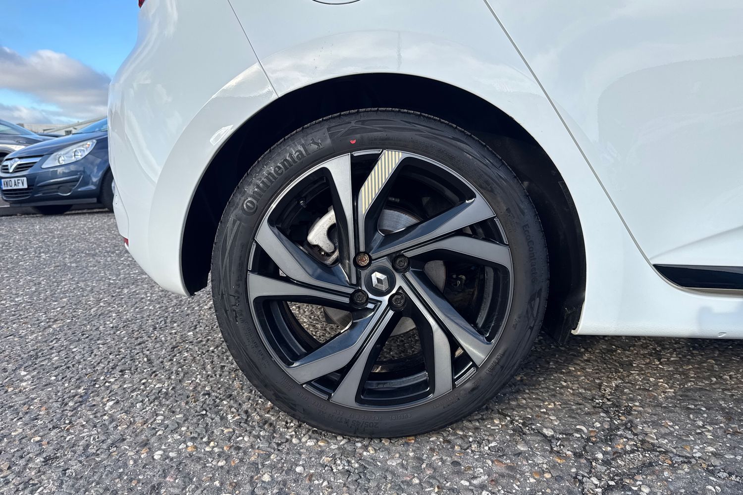 Used Renault Clio 2023 for sale - 76796408: Photo 25