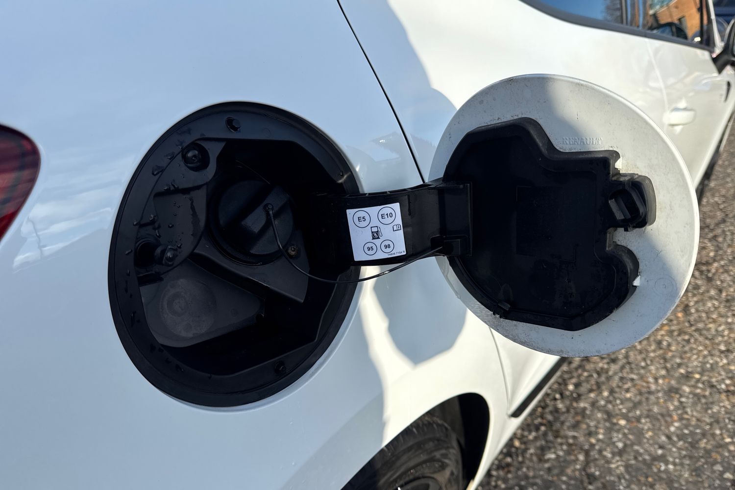 Used Renault Clio 2023 for sale - 76796408: Photo 32