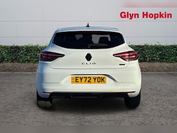 Used Renault Clio 2023 for sale - 76796408: Photo
