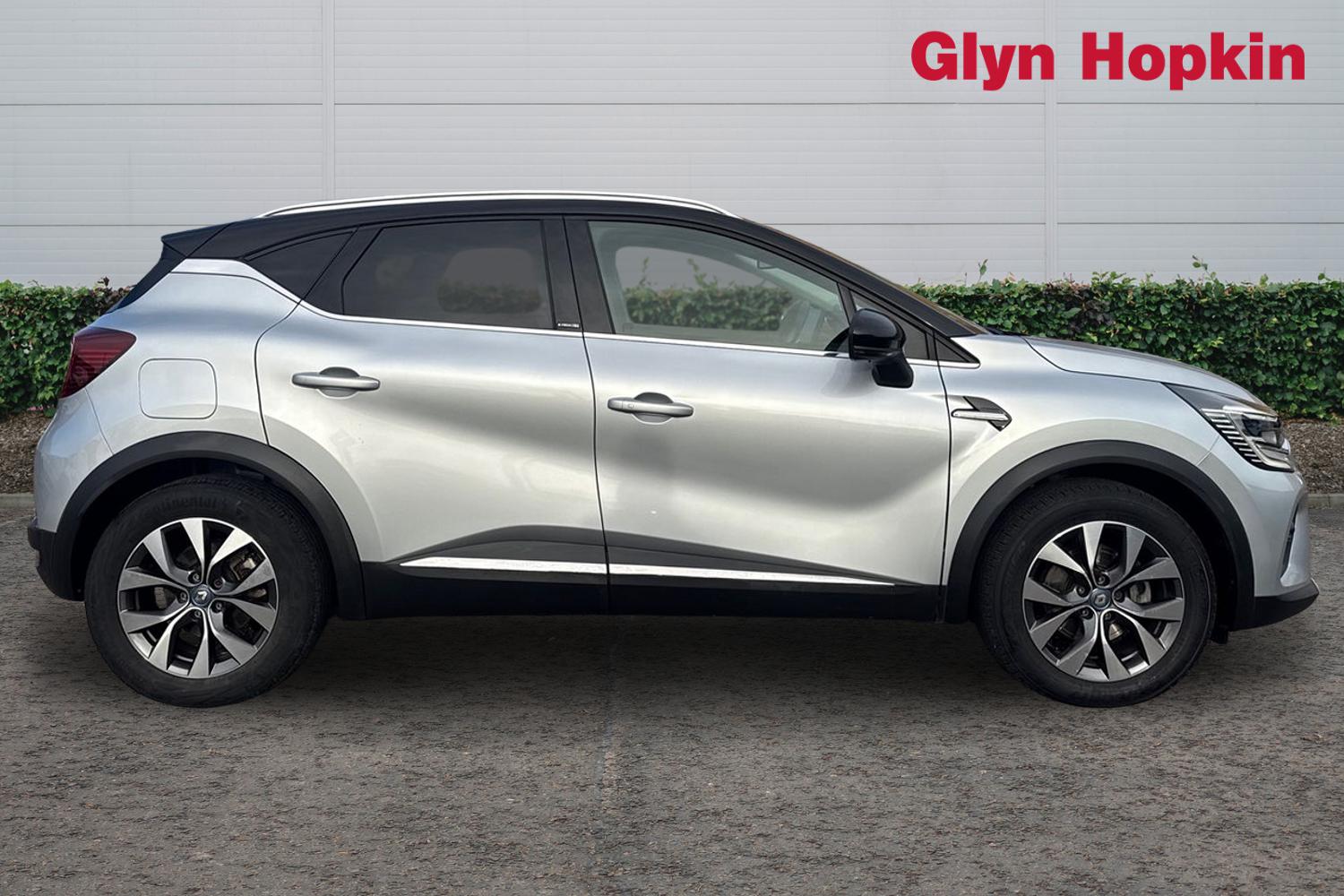 Used Renault Captur 2021 for sale - 77293373: Photo 2