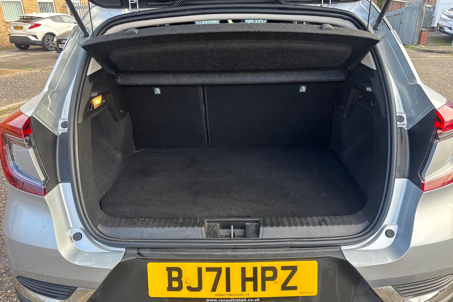 Used Renault Captur 2021 for sale - 77293373: Photo 28