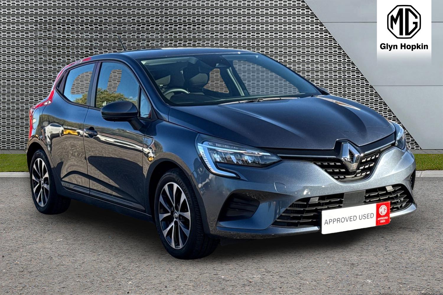 Used Renault Clio 2022 for sale - 76104316: Photo 1