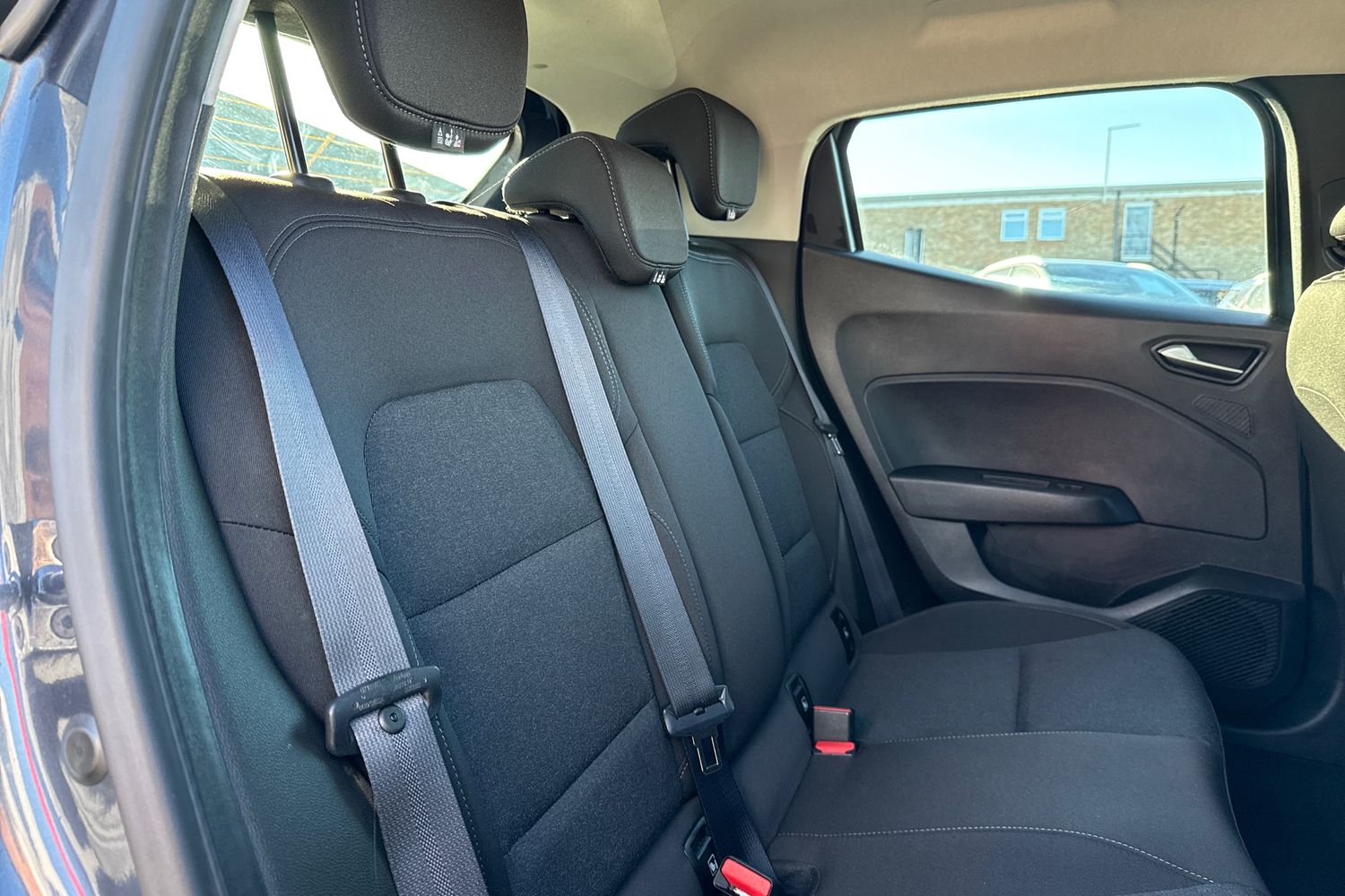 Used Renault Clio 2022 for sale - 76104316: Photo 32