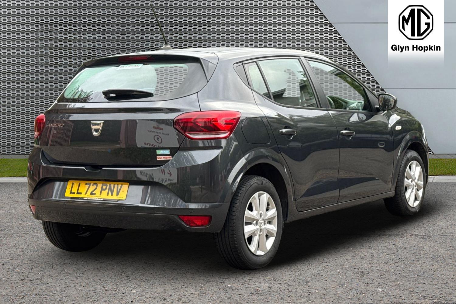 Used Dacia Sandero 2022 for sale - 76018122: Photo 3