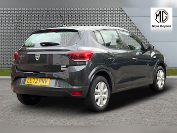 Used Dacia Sandero 2022 for sale - 76018122: Photo