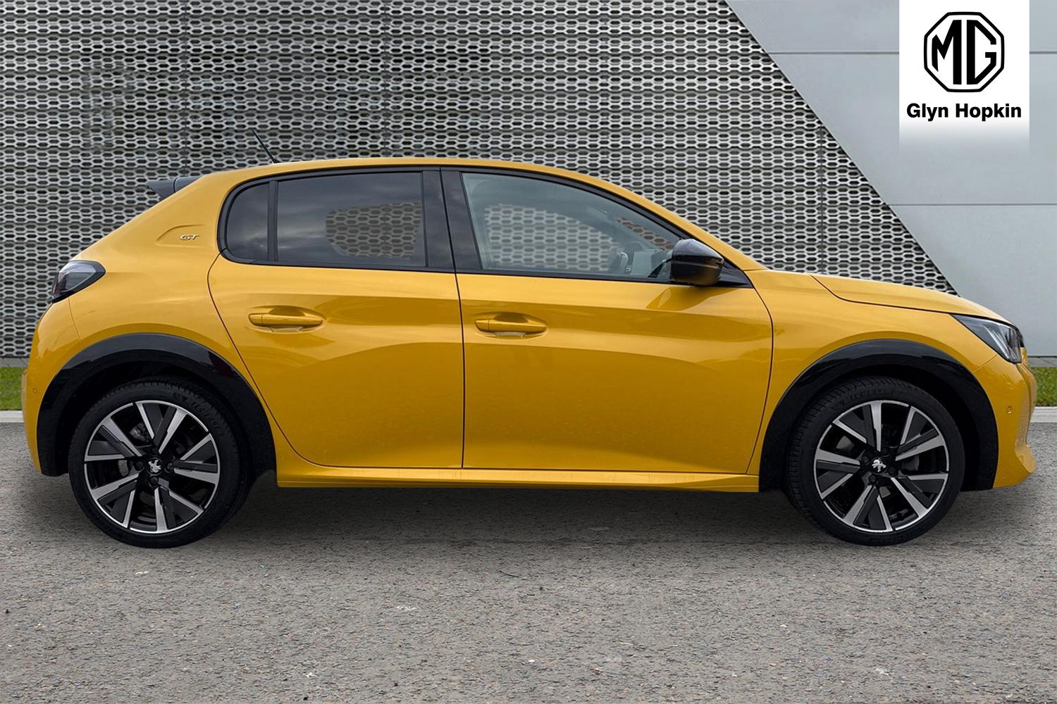 Used Peugeot 208 2022 for sale - 77099108: Photo 2