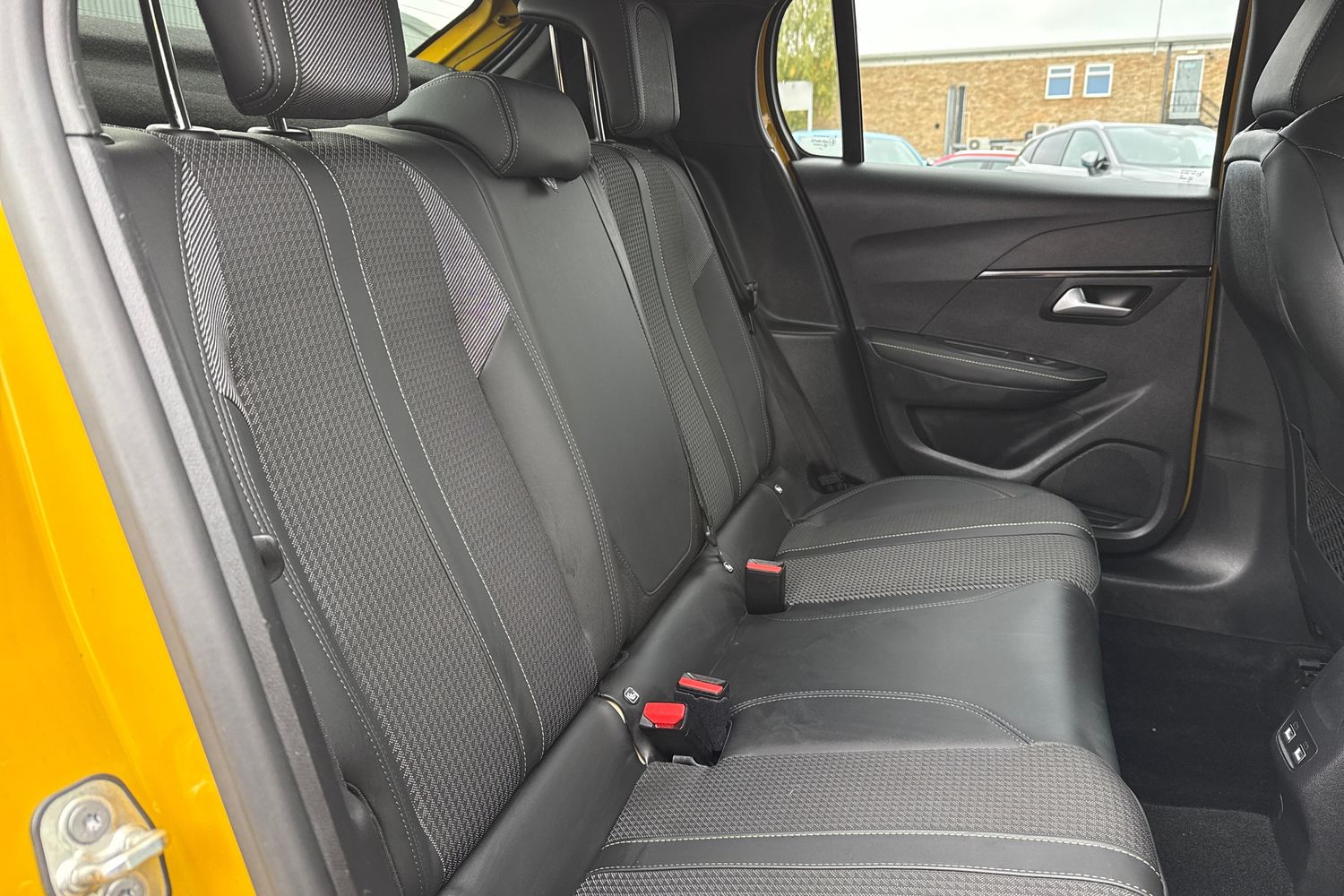 Used Peugeot 208 2022 for sale - 77099108: Photo 30