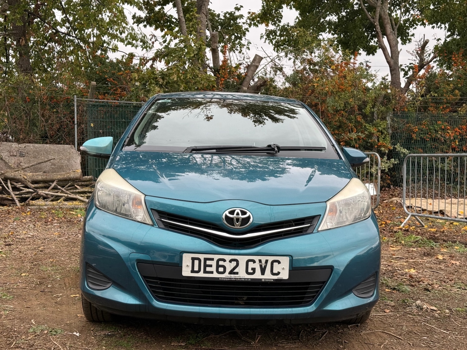 Used Toyota Yaris 2012 for sale - 76571401: Photo 1