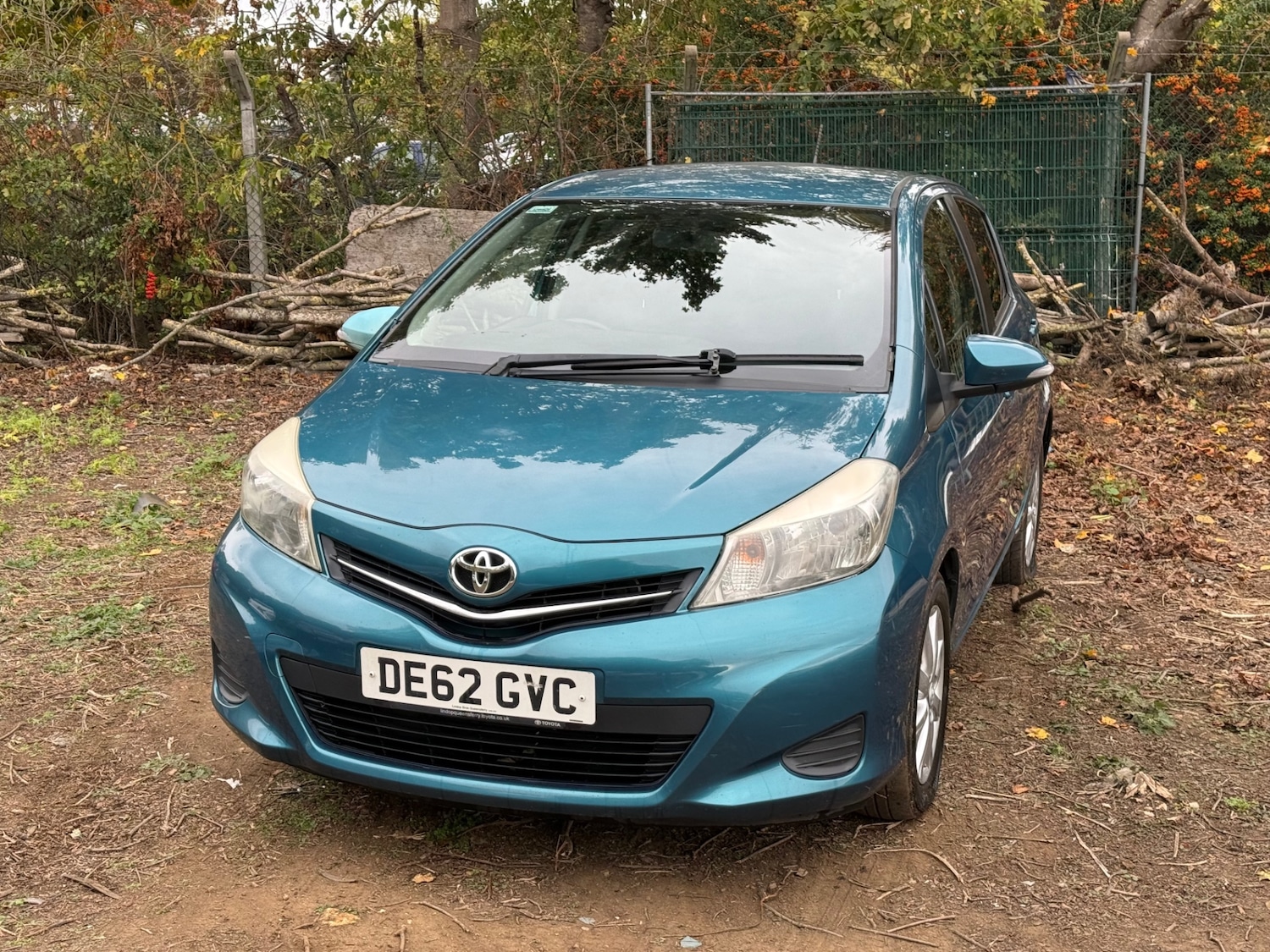 Used Toyota Yaris 2012 for sale - 76571401: Photo 4