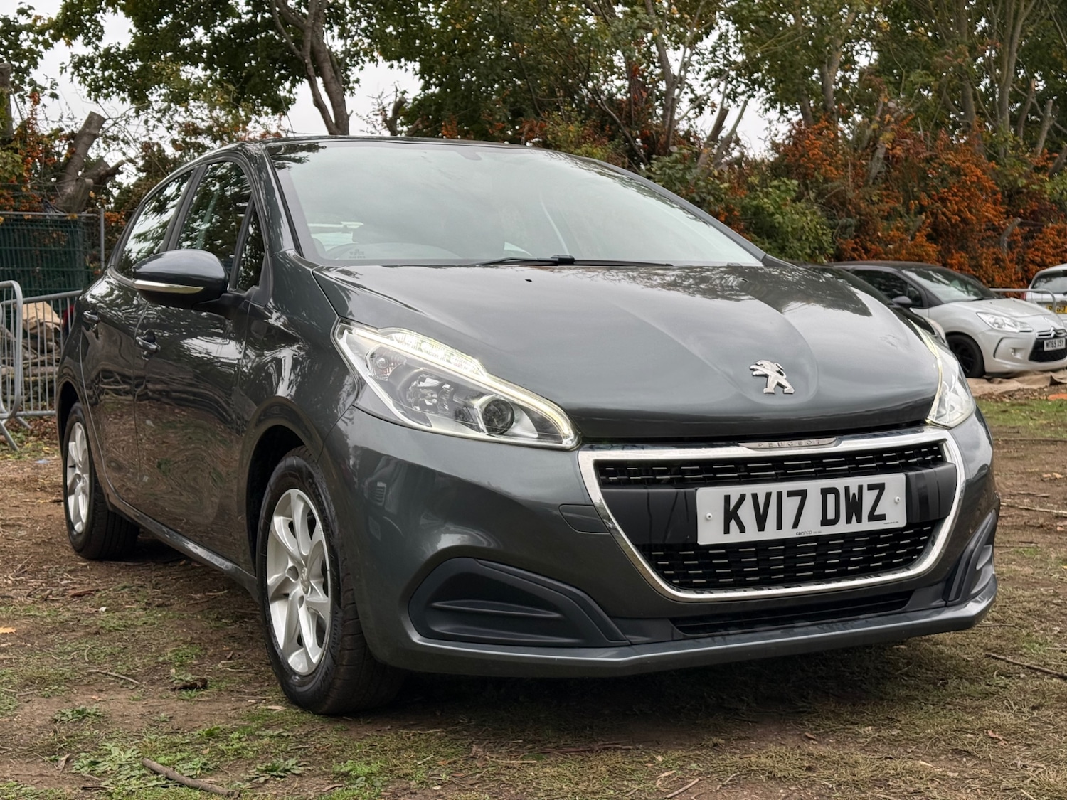 Used Peugeot 208 2017 for sale - 76330295: Photo 11
