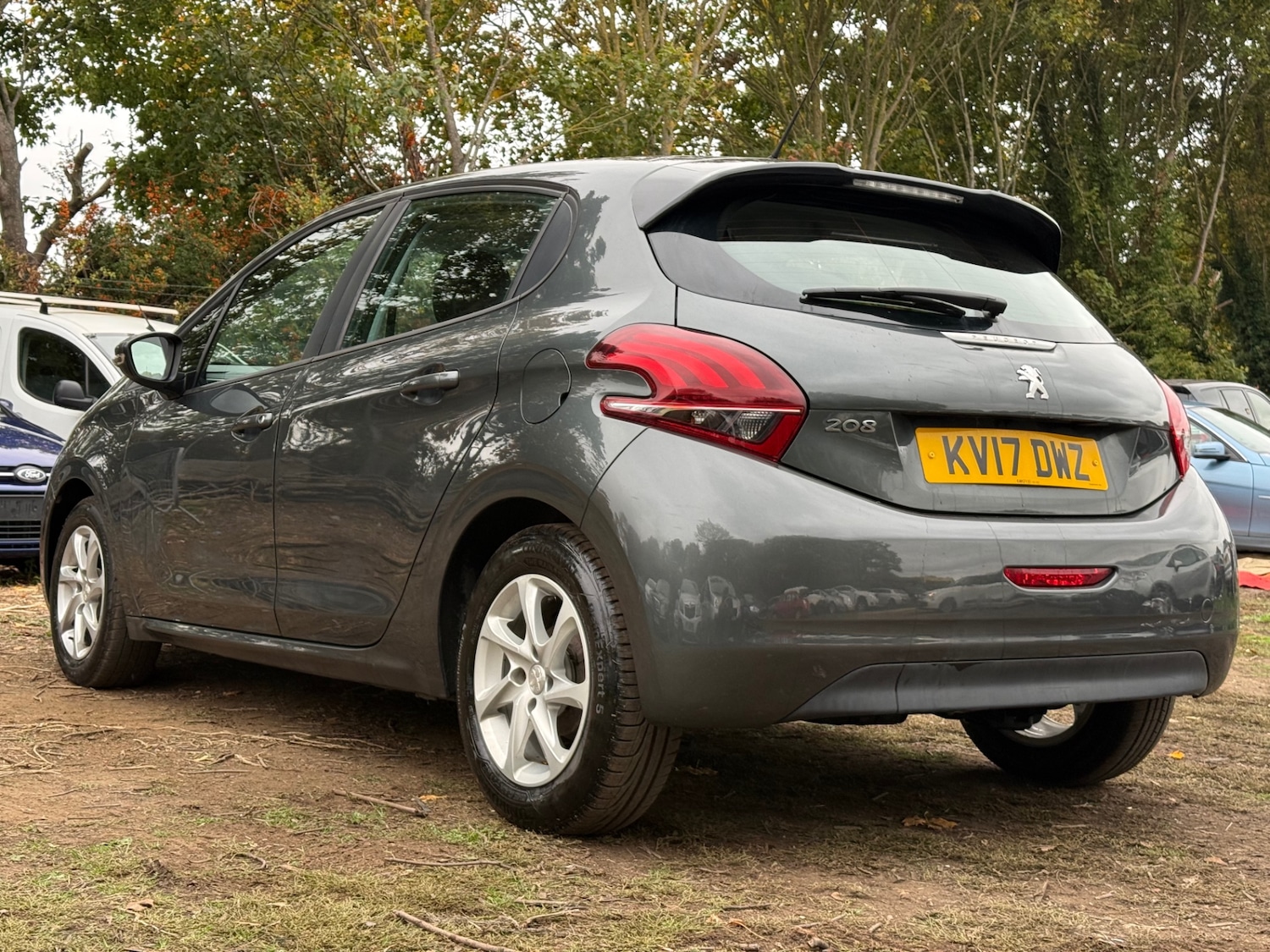 Used Peugeot 208 2017 for sale - 76330295: Photo 12