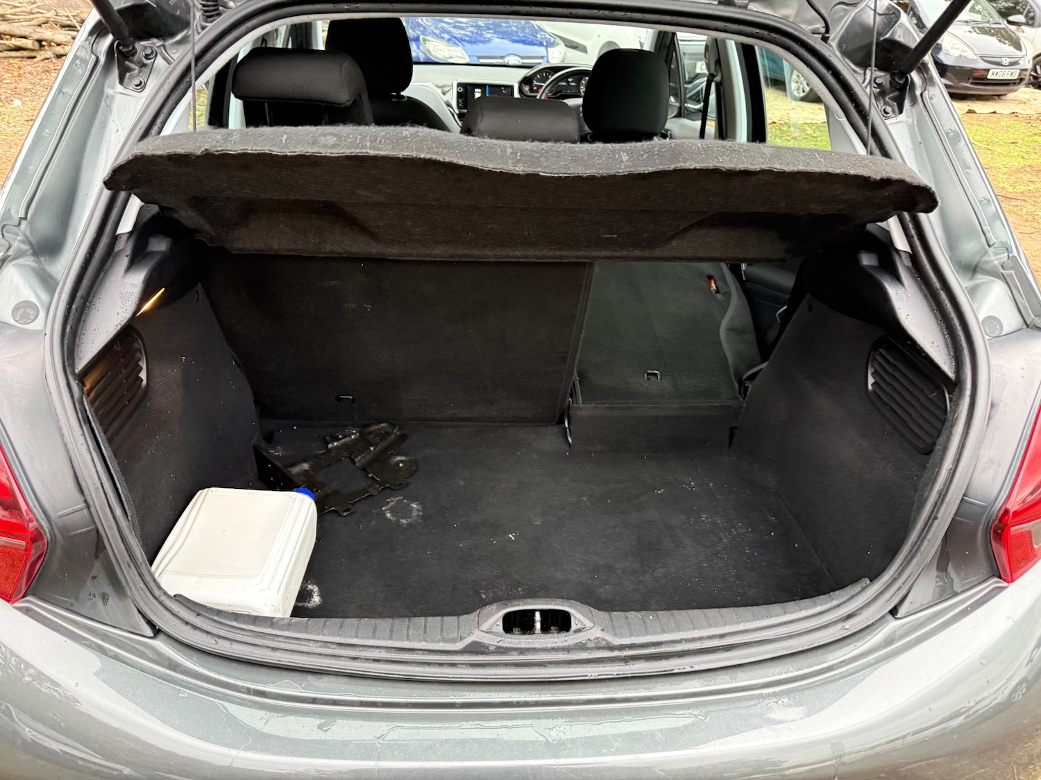 Used Peugeot 208 2017 for sale - 76330295: Photo 16