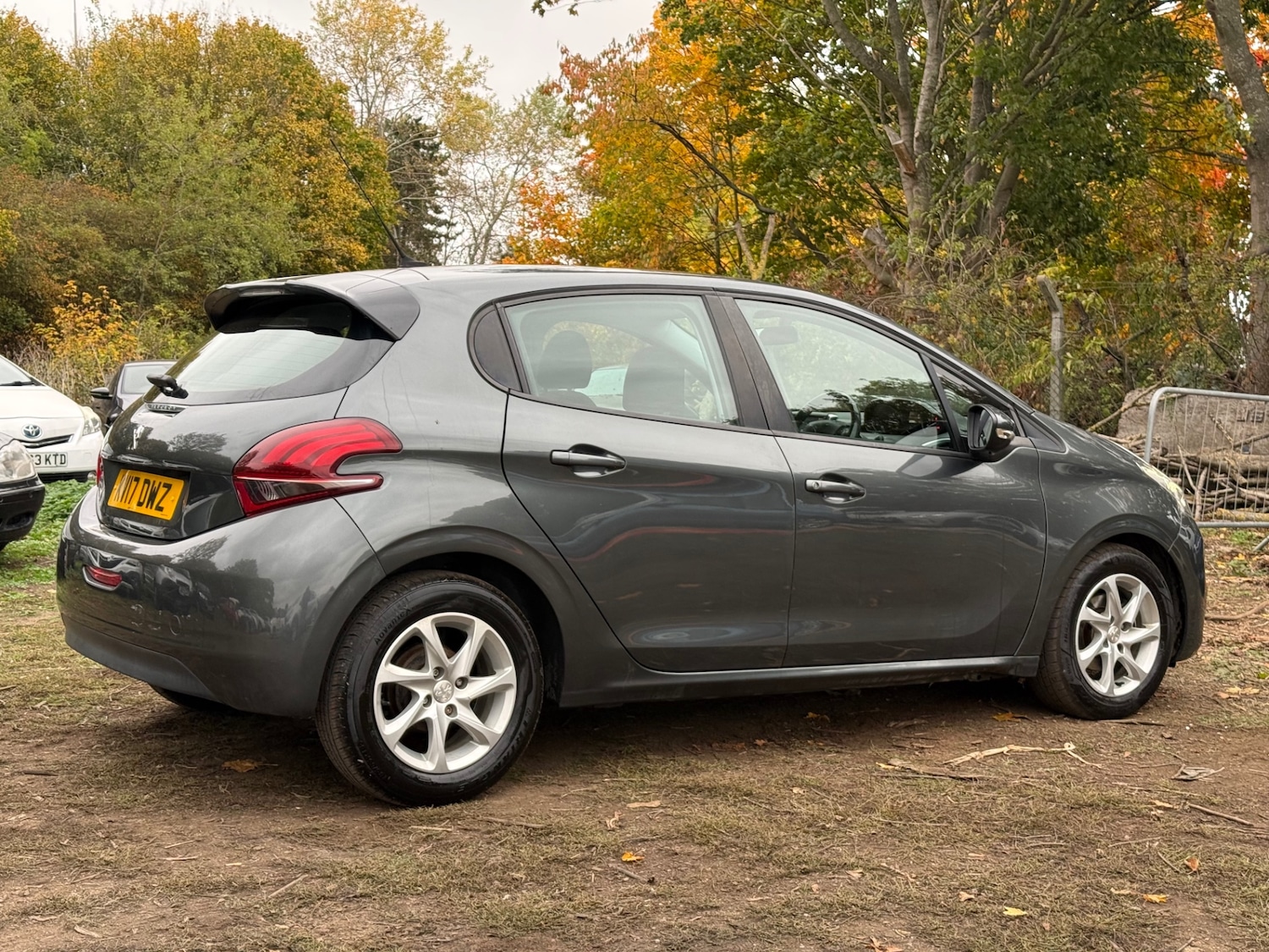 Used Peugeot 208 2017 for sale - 76330295: Photo 17