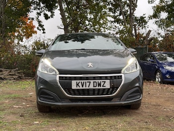 Used Peugeot 208 2017 for sale - 76330295: Photo