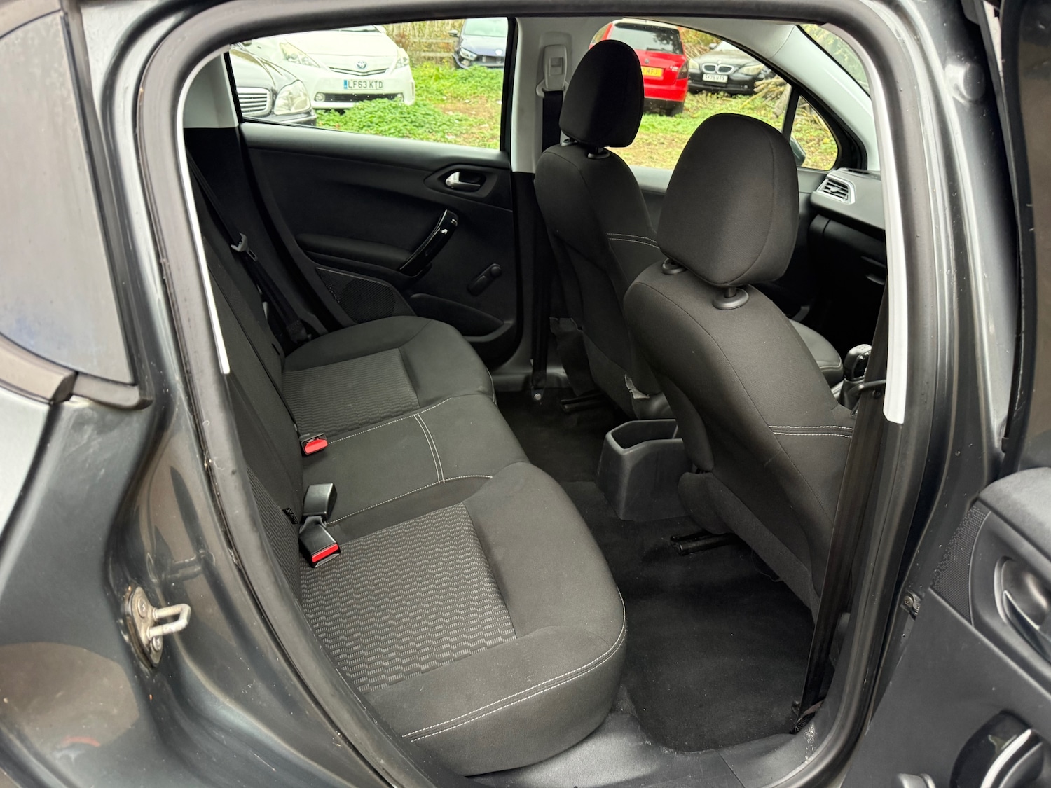 Used Peugeot 208 2017 for sale - 76330295: Photo 21