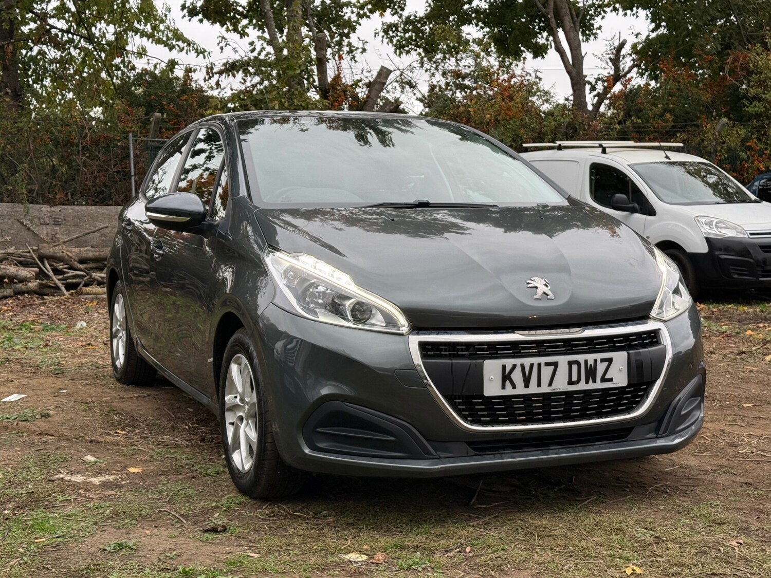 Used Peugeot 208 2017 for sale - 76330295: Photo 4