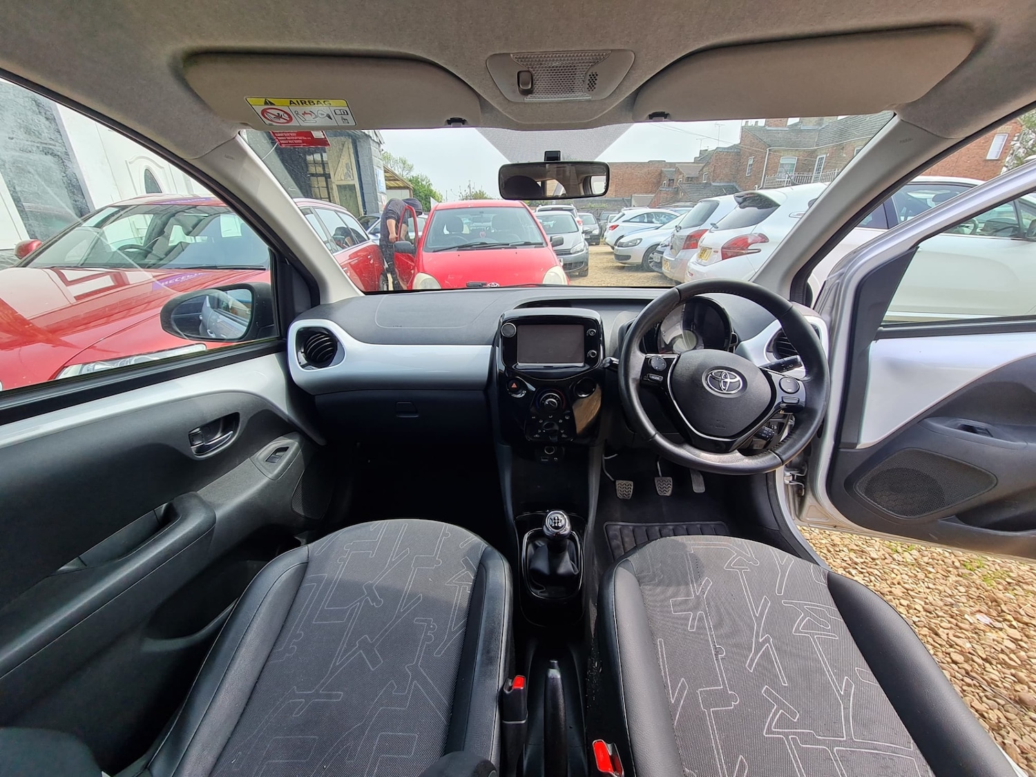 Used Toyota AYGO 2015 for sale - 76571405: Photo 11