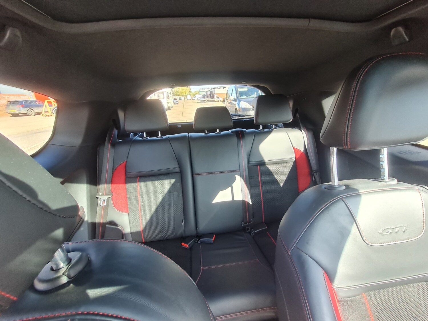 Used Peugeot 208 2015 for sale - 76571418: Photo 17