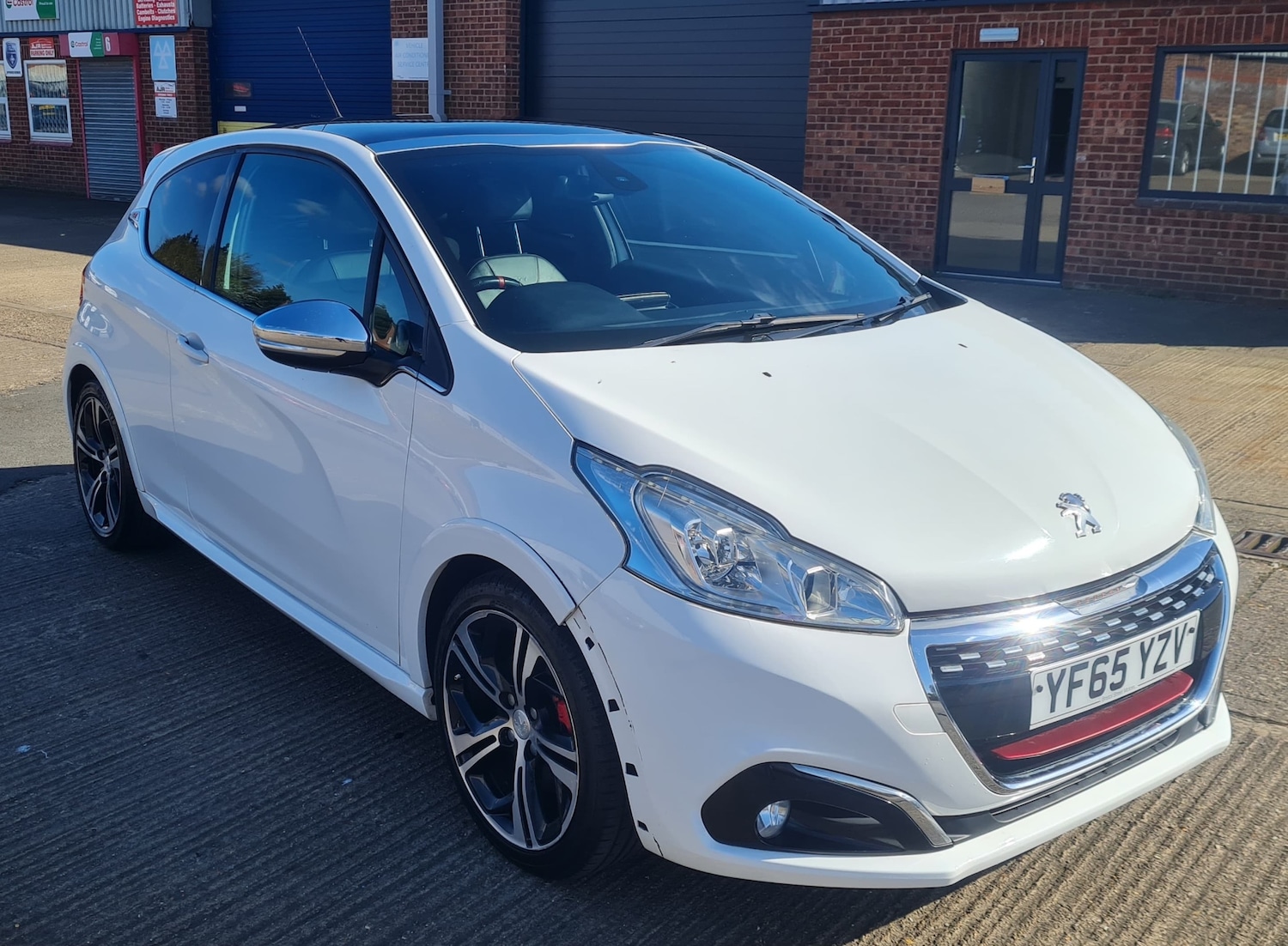 Used Peugeot 208 2015 for sale - 76571418: Photo 3