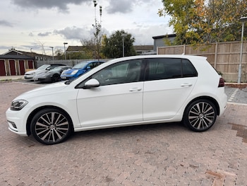 Used Volkswagen Golf 2017 for sale - 76317710: Photo
