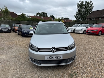 Used Volkswagen Touran 2014 for sale - 76206494: Photo 2