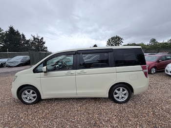 Used Honda Stepwagon 2013 for sale - 78577652: Photo