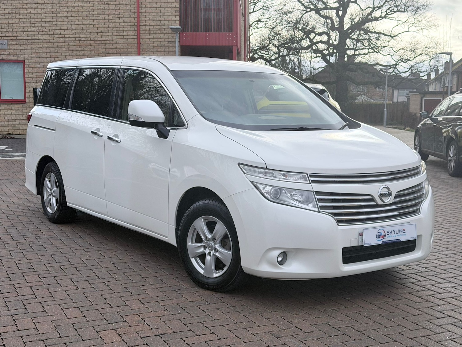Used Nissan Elgrand 2016 for sale - 78066825: Photo 1