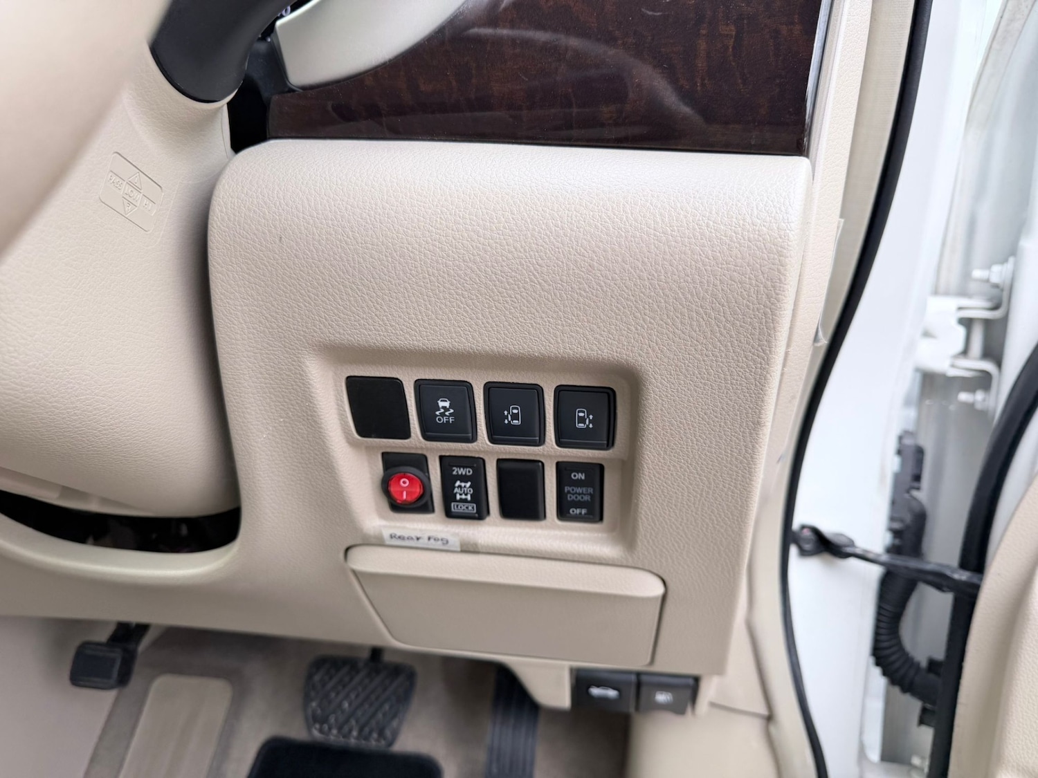 Used Nissan Elgrand 2016 for sale - 78066825: Photo 13