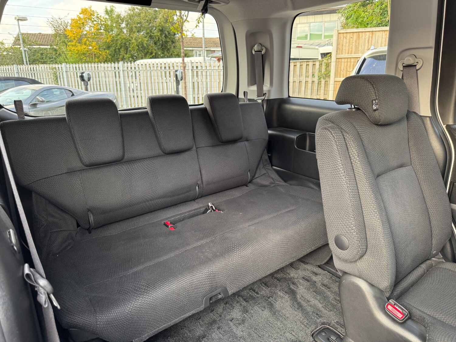 Used Honda Stepwagon 2014 for sale - 78126660: Photo 11