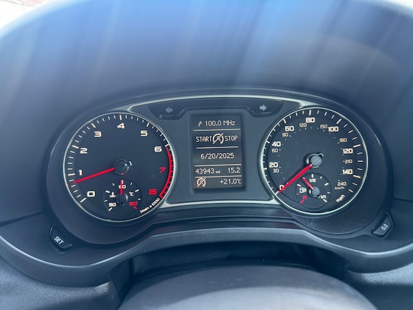 Used Audi A1 2011 for sale - 76126527: Photo 12