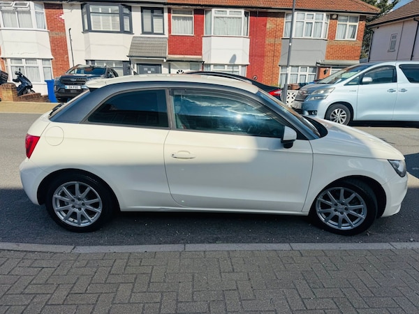 Used Audi A1 2011 for sale - 76126527: Photo 8