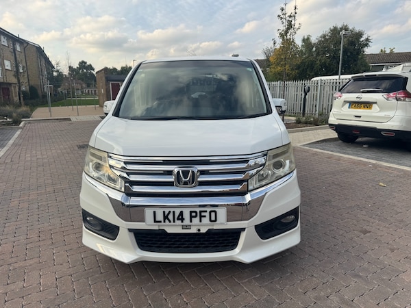 Used Honda Stepwagon 2014 for sale - 76089499: Photo 2